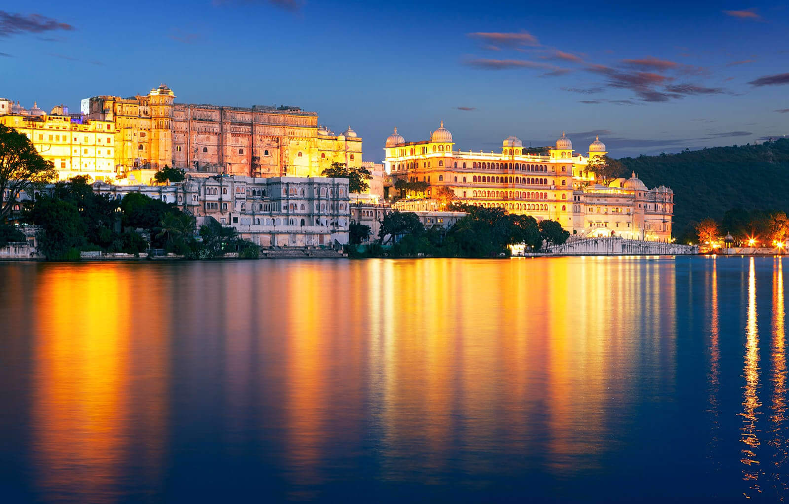 udaipur-city-palace-148132813635-orijgp